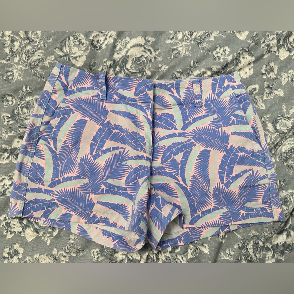 Vineyard vines shorts | size 10